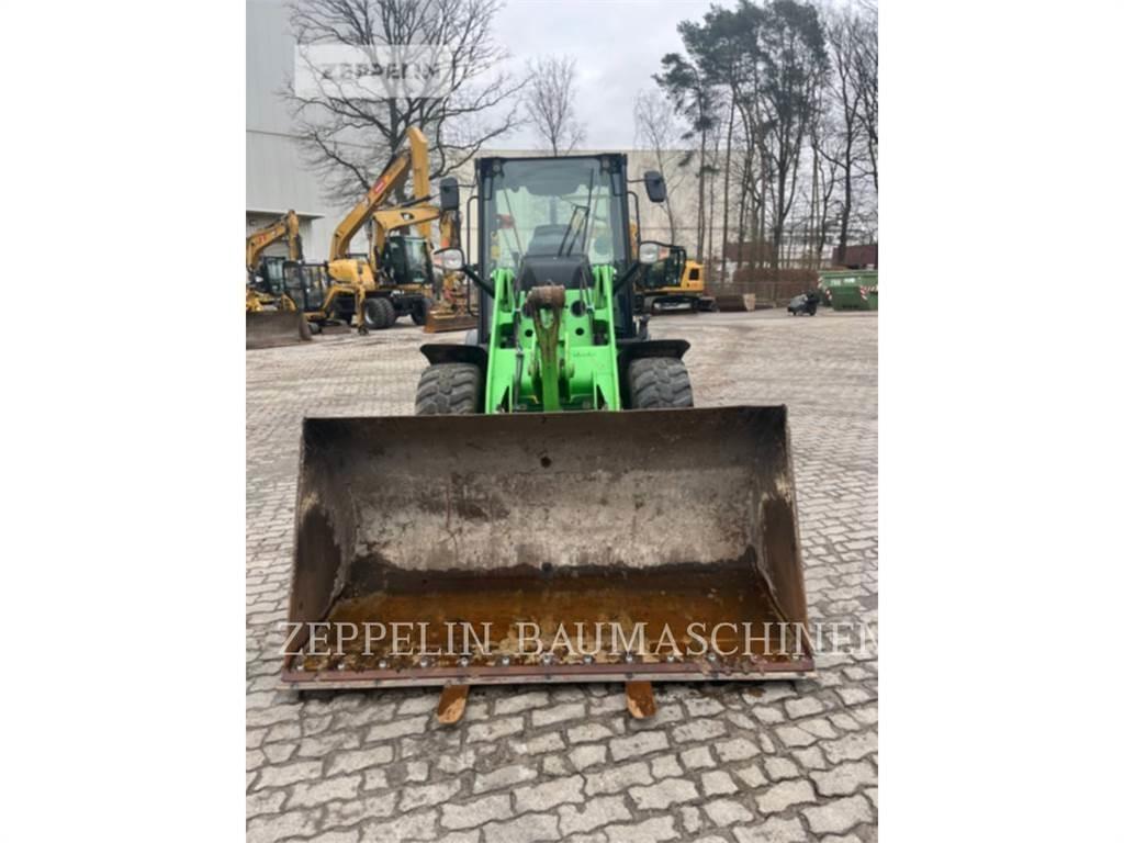 CAT 907M Pyöräkuormaajat