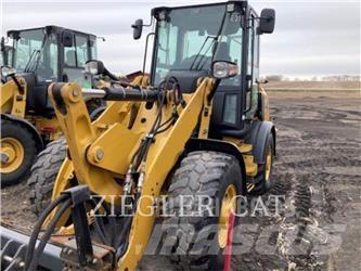 CAT 907M Pyöräkuormaajat