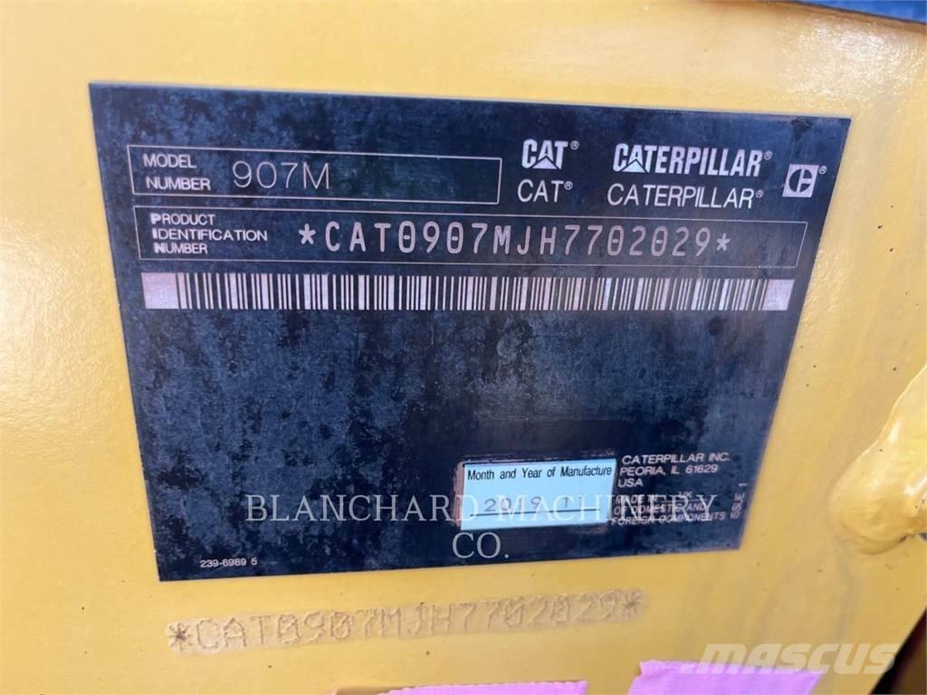 CAT 907M Pyöräkuormaajat