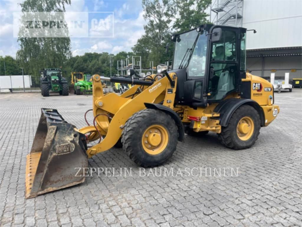 CAT 907M Pyöräkuormaajat
