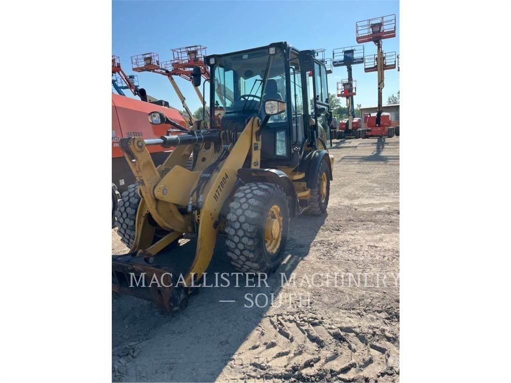 CAT 907M Pyöräkuormaajat
