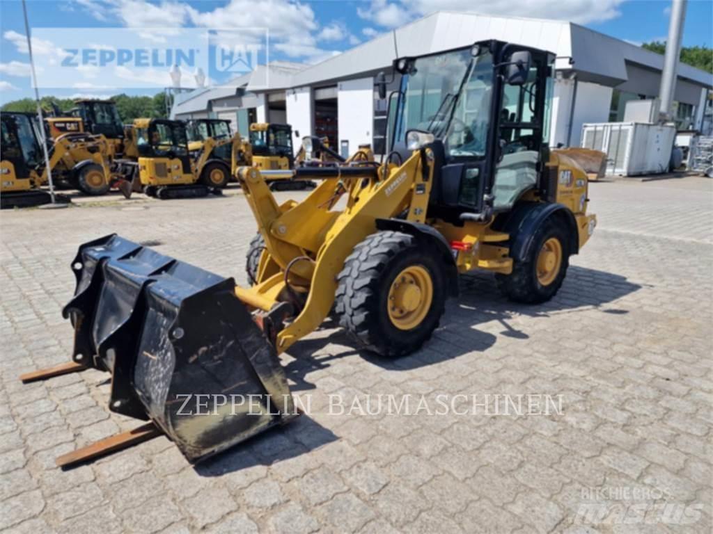 CAT 907M Pyöräkuormaajat