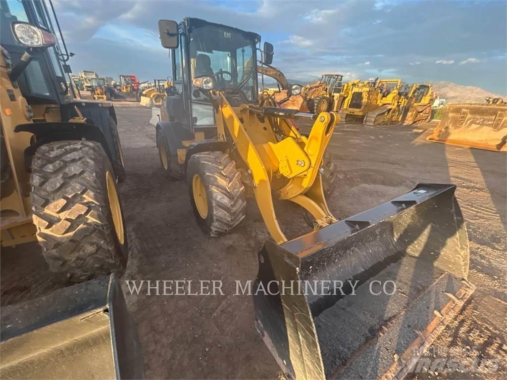 CAT 908 Pyöräkuormaajat