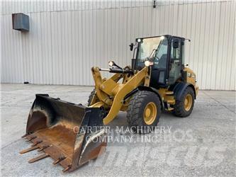 CAT 908 Pyöräkuormaajat