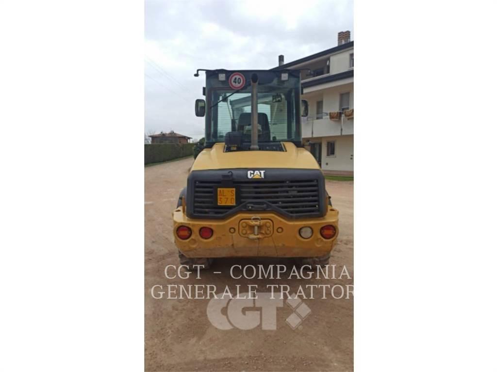 CAT 908 Pyöräkuormaajat