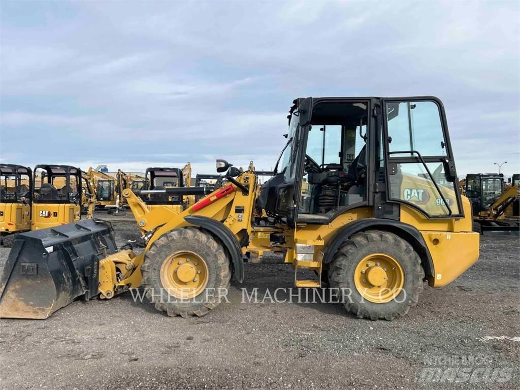 CAT 908 Pyöräkuormaajat