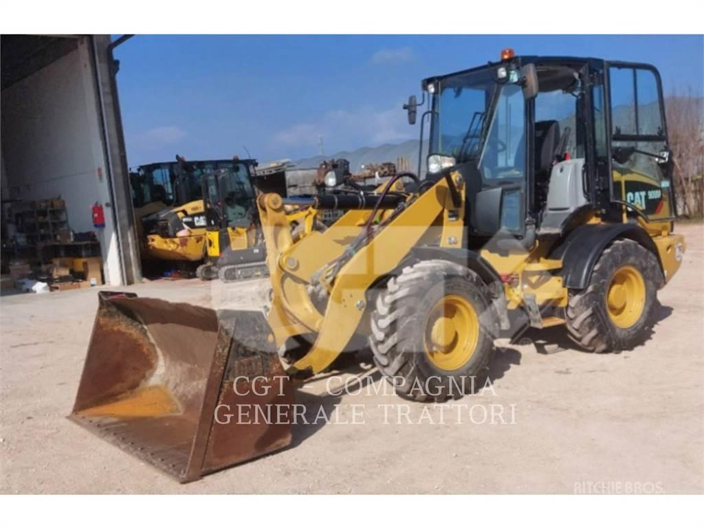 CAT 908 M Pyöräkuormaajat