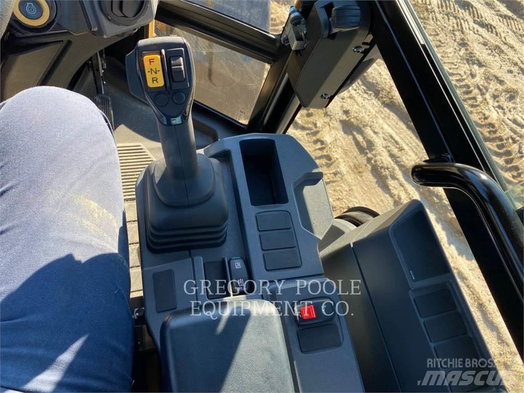 CAT 90814 Pyöräkuormaajat