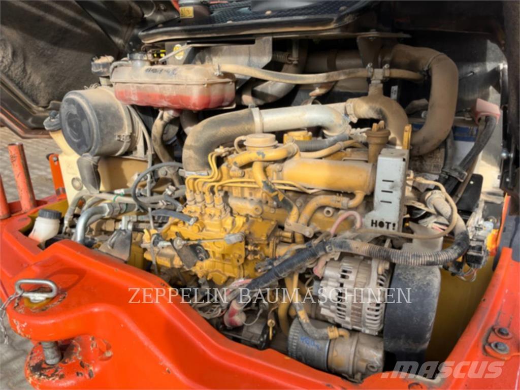 CAT 908H Pyöräkuormaajat