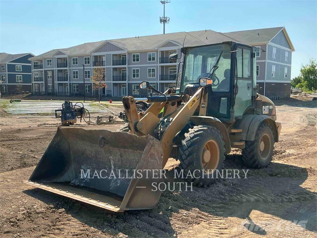 CAT 908H2 Pyöräkuormaajat