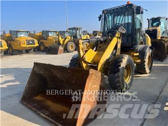 CAT 908M Pyöräkuormaajat