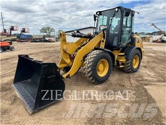 CAT 908M Pyöräkuormaajat
