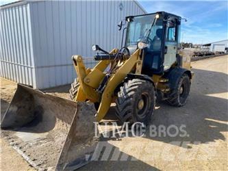 CAT 908M Pyöräkuormaajat