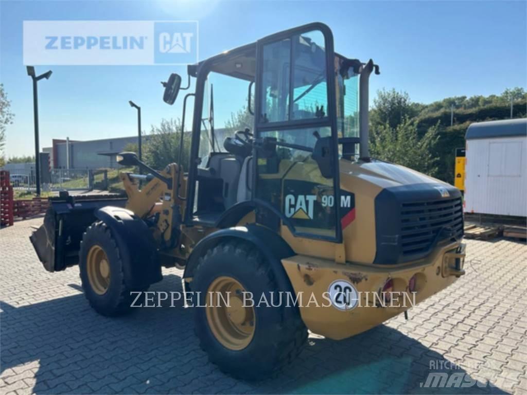 CAT 908M Pyöräkuormaajat