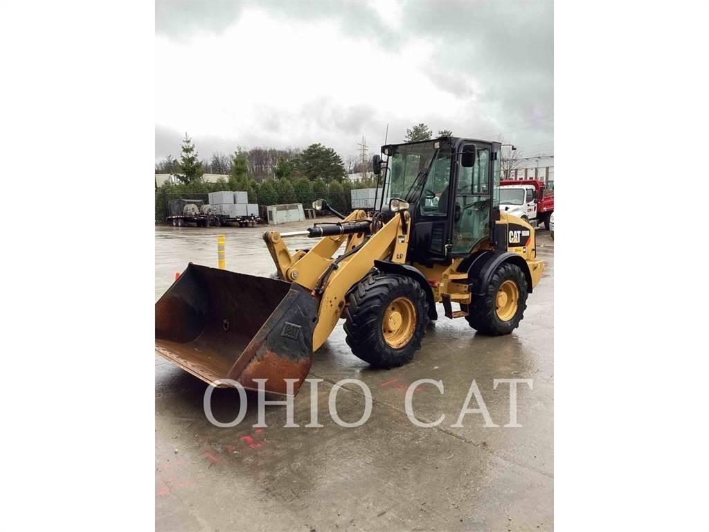 CAT 908M Pienkuormaajat