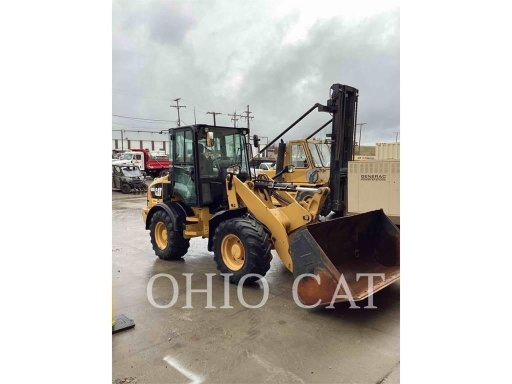 CAT 908M Pienkuormaajat