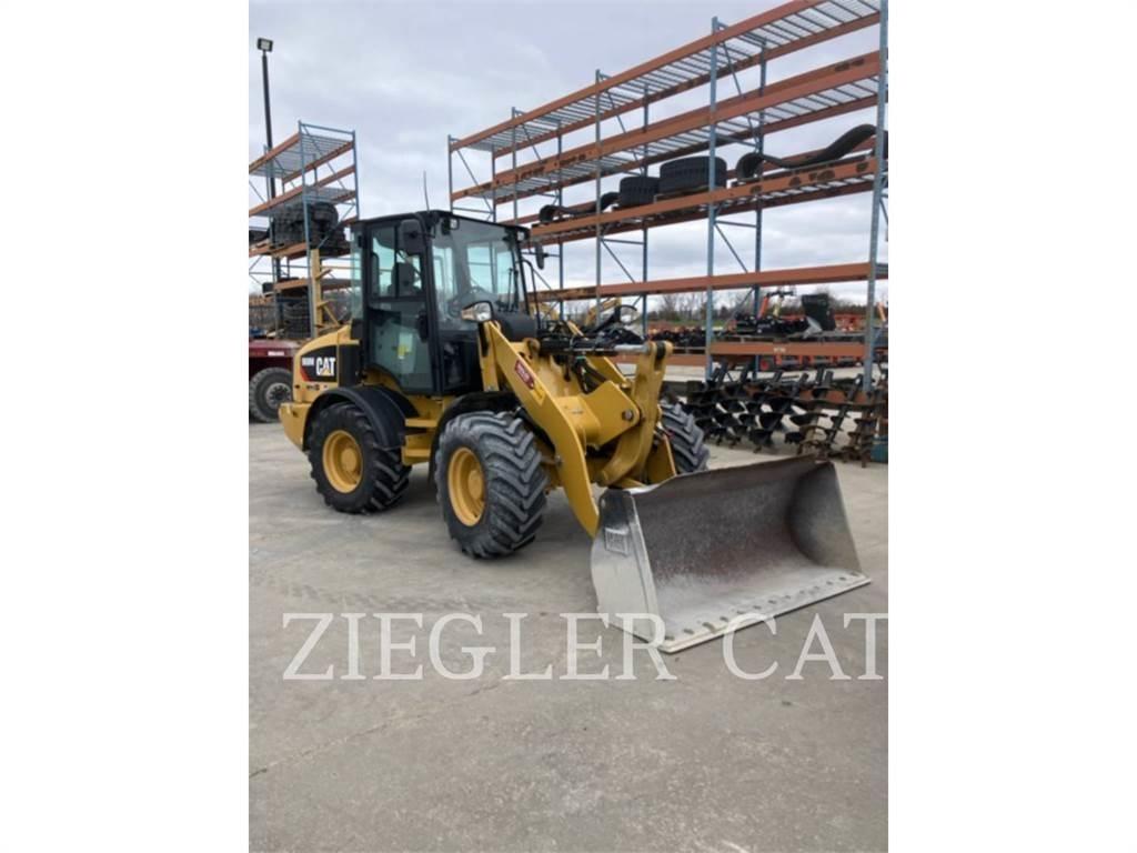 CAT 908M Pyöräkuormaajat