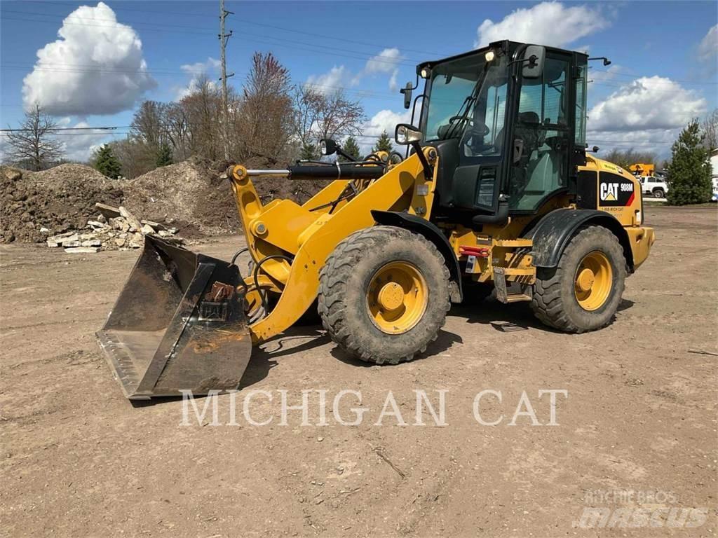 CAT 908M Pyöräkuormaajat