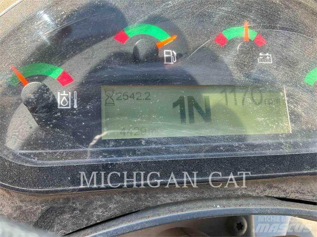 CAT 908M Pyöräkuormaajat