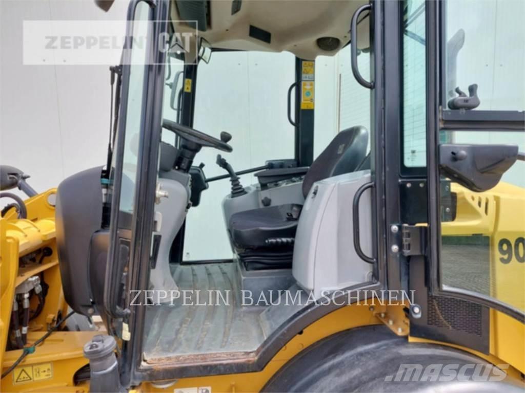 CAT 908M Pyöräkuormaajat
