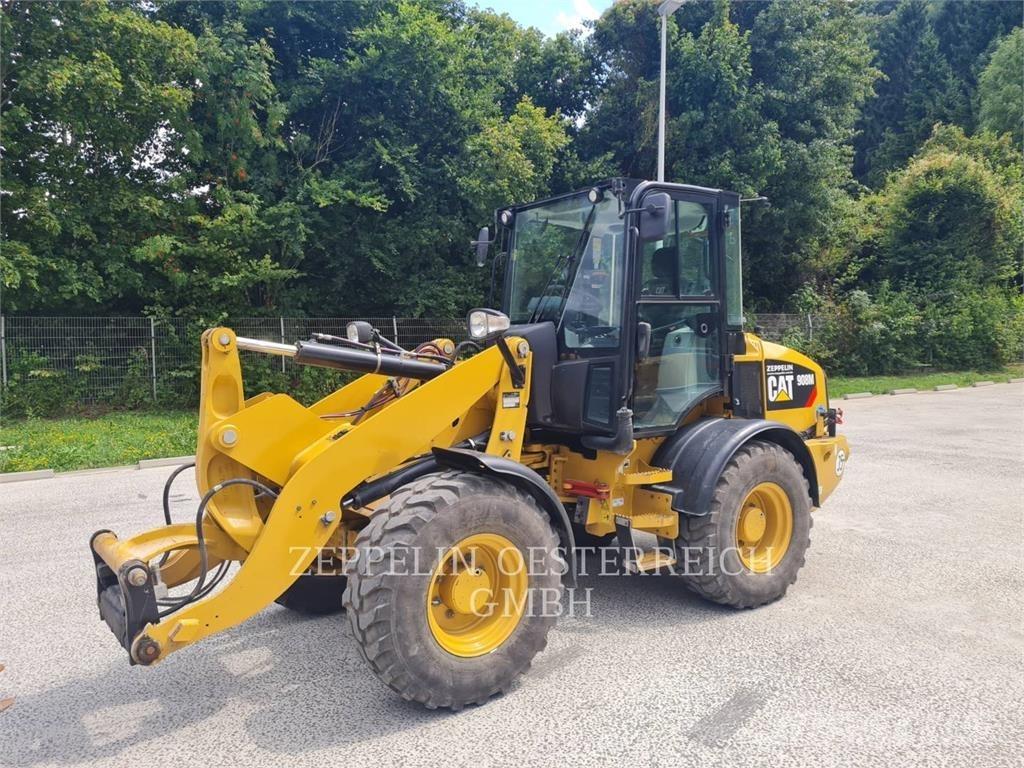 CAT 908M Pyöräkuormaajat