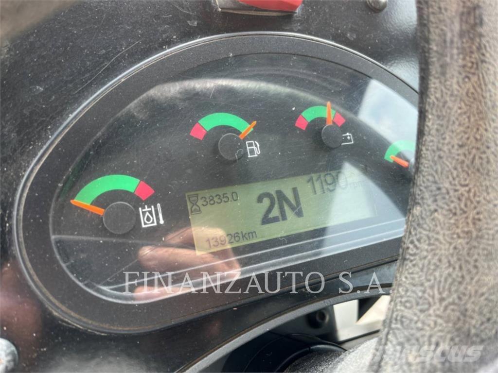 CAT 908M Pyöräkuormaajat