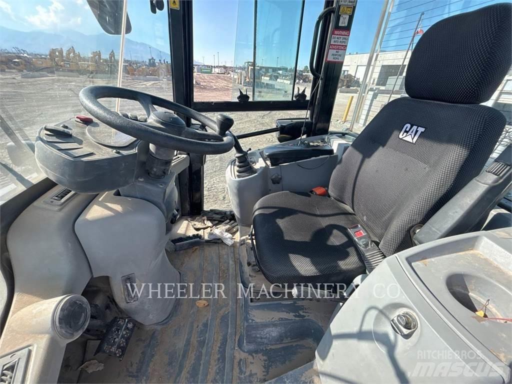 CAT 910M Pyöräkuormaajat