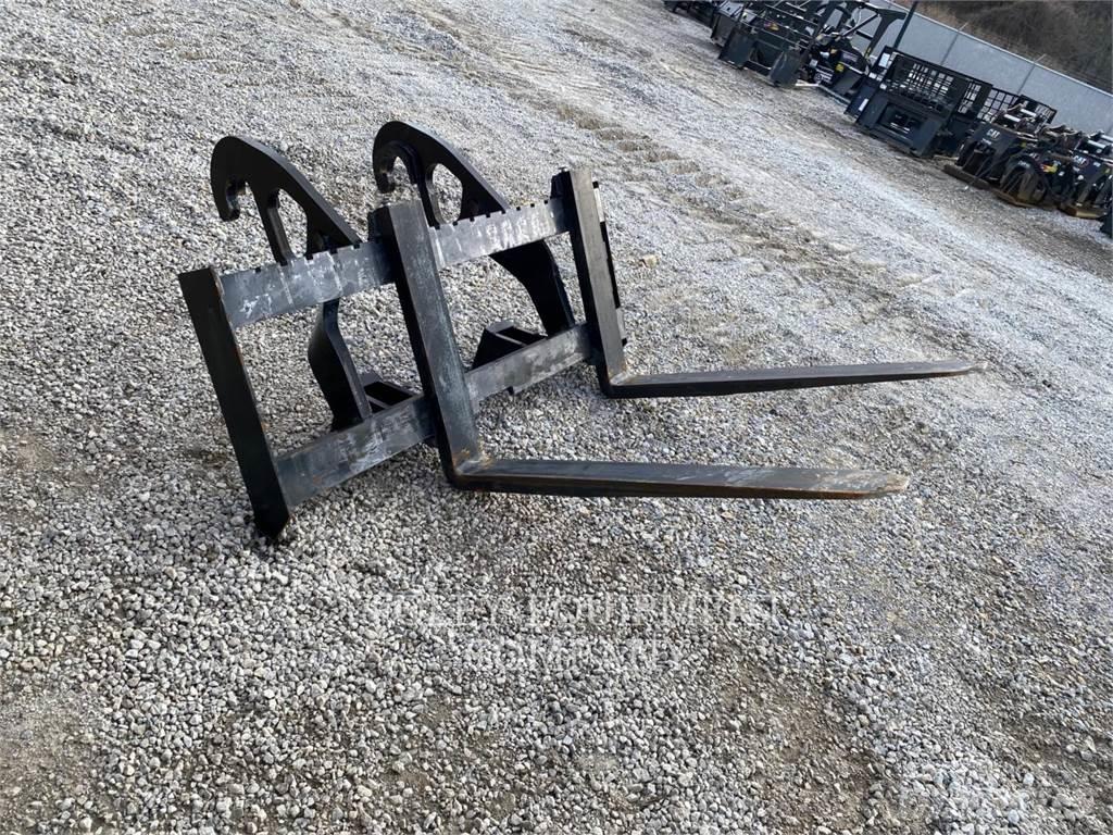 CAT 918M Pyöräkuormaajat