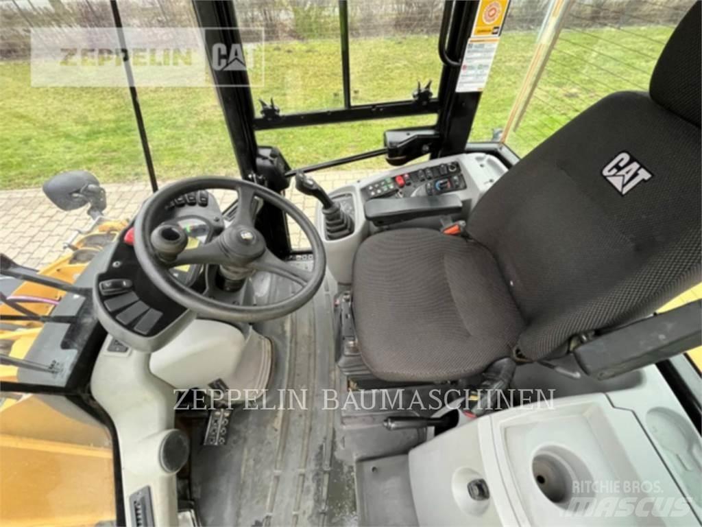 CAT 918M Pyöräkuormaajat