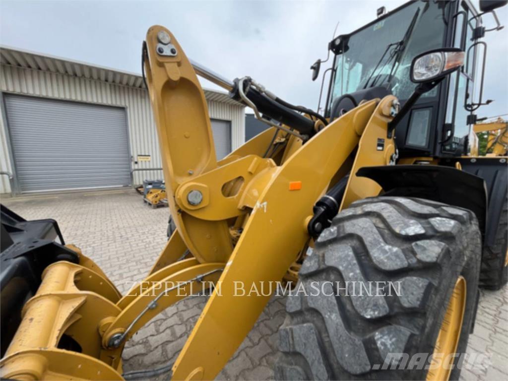 CAT 918M Pyöräkuormaajat