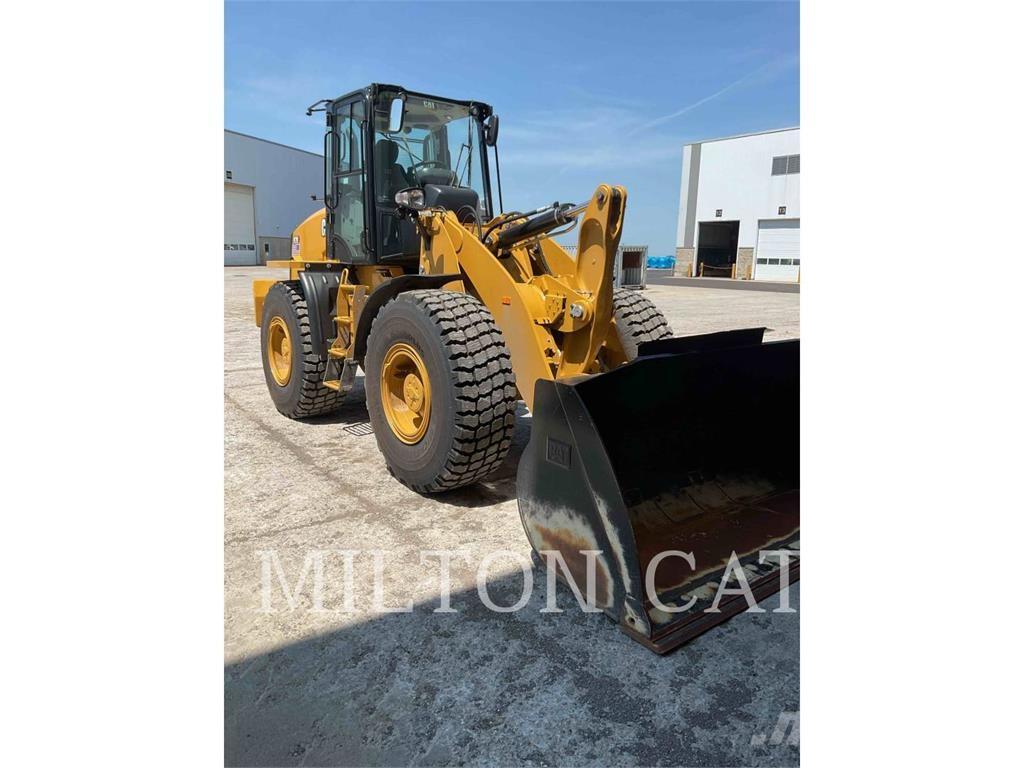 CAT 920 Pyöräkuormaajat