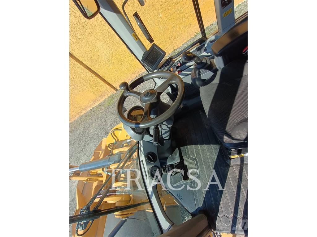 CAT 924K Pyöräkuormaajat