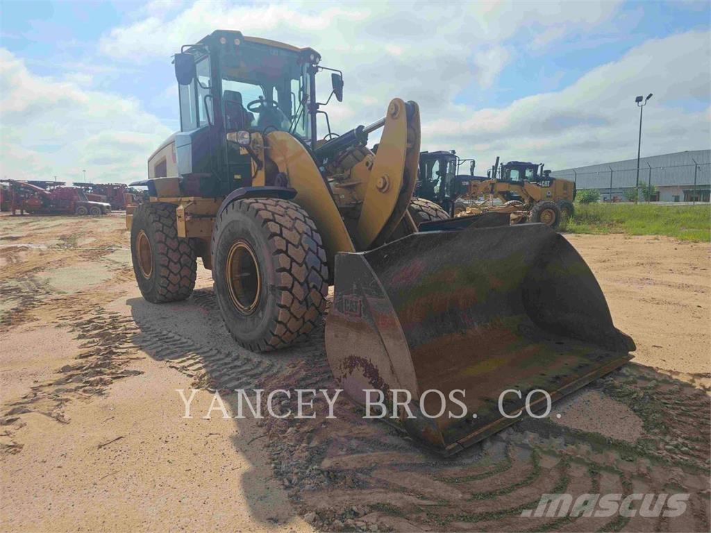 CAT 926M Pyöräkuormaajat