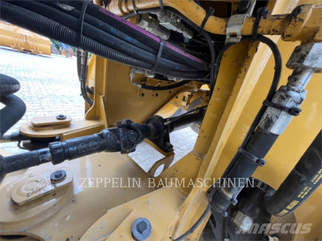 CAT 926M Pyöräkuormaajat