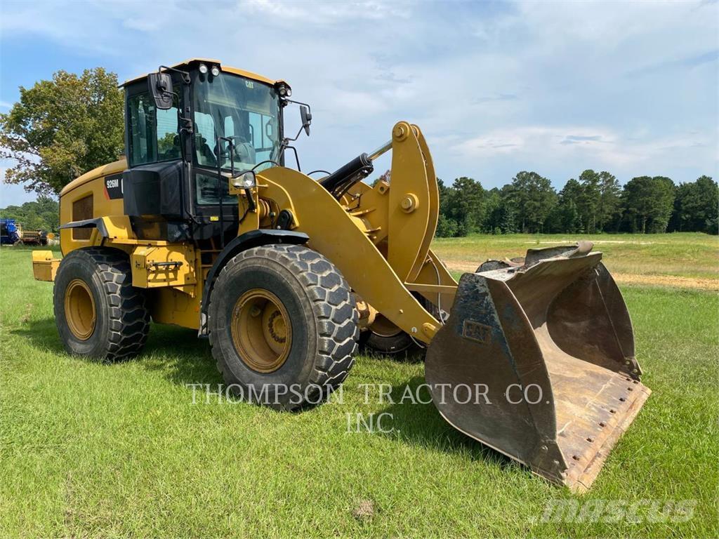 CAT 926M Pyöräkuormaajat