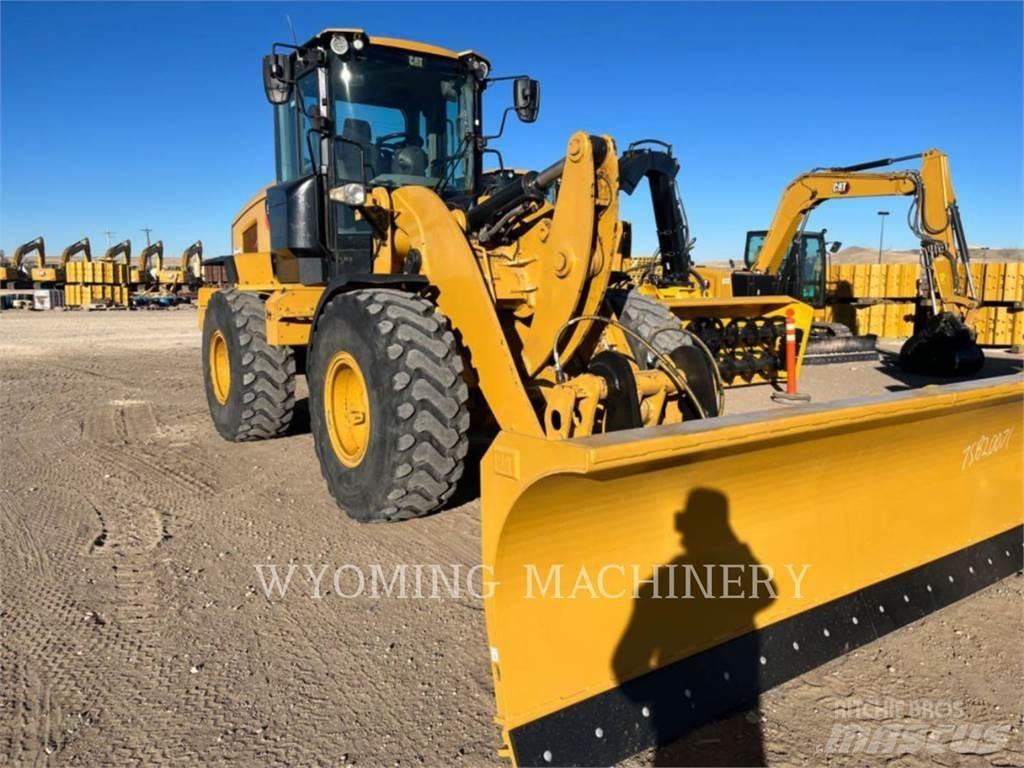 CAT 930M Pyöräkuormaajat