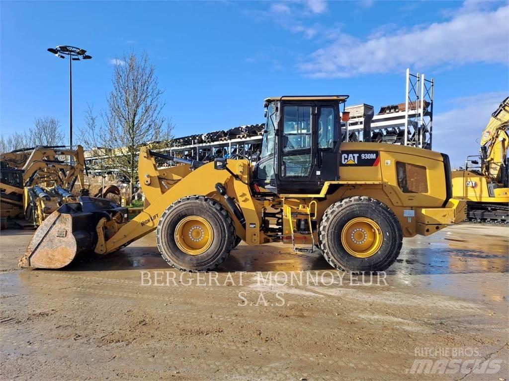 CAT 930M Pyöräkuormaajat
