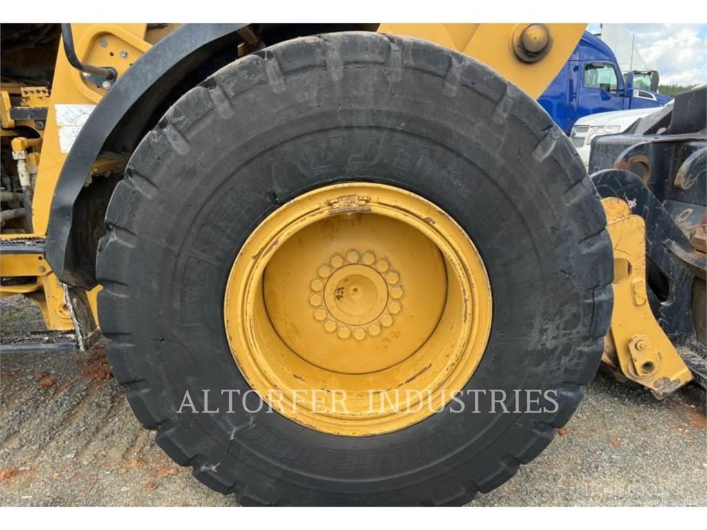 CAT 930M Pyöräkuormaajat