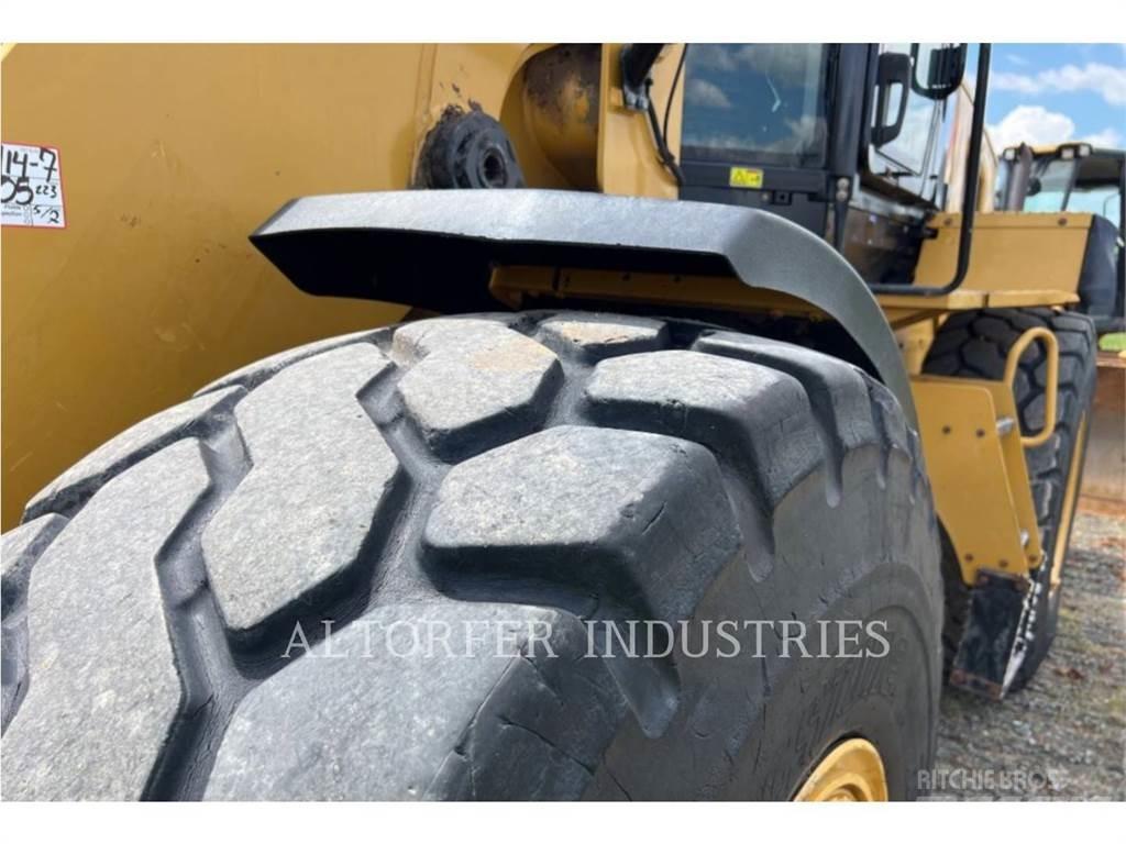 CAT 930M Pyöräkuormaajat