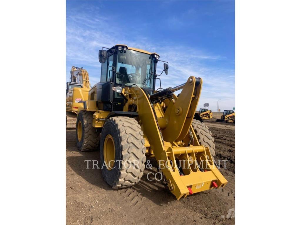 CAT 930M Pyöräkuormaajat