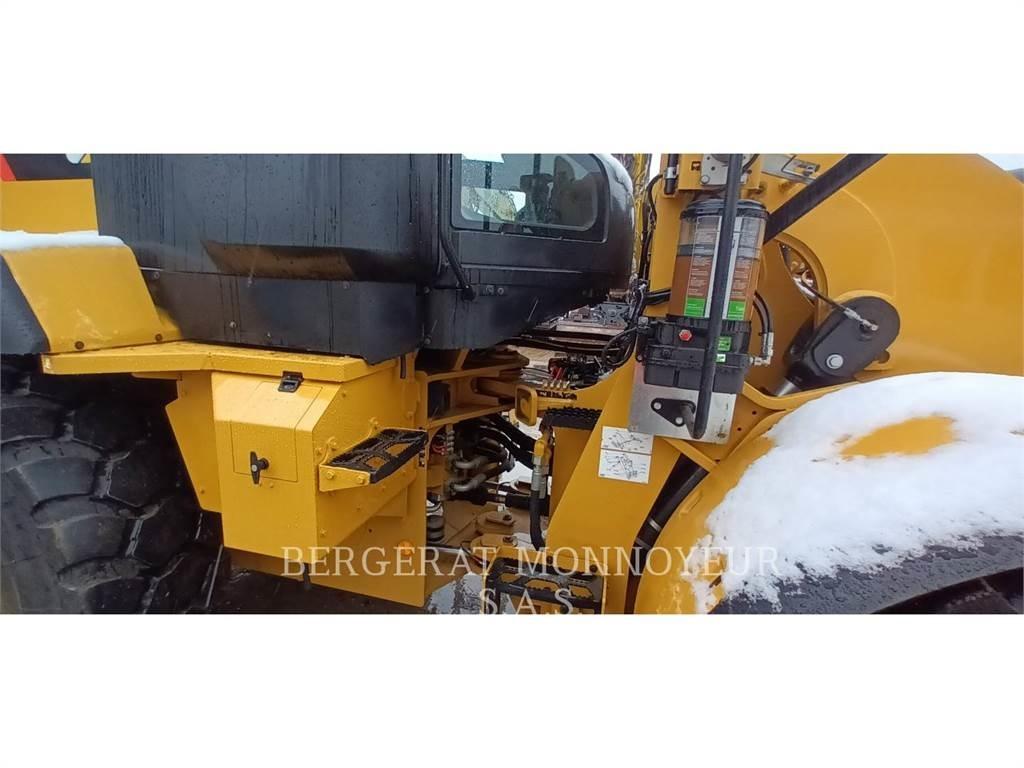 CAT 930M Pyöräkuormaajat