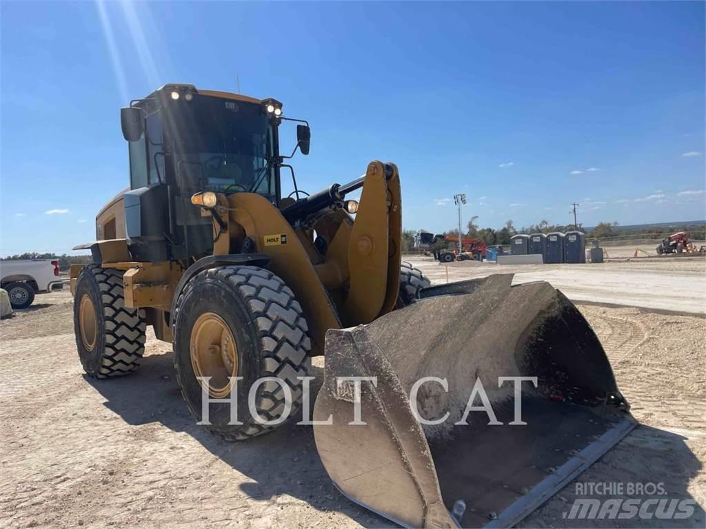 CAT 930M Pyöräkuormaajat