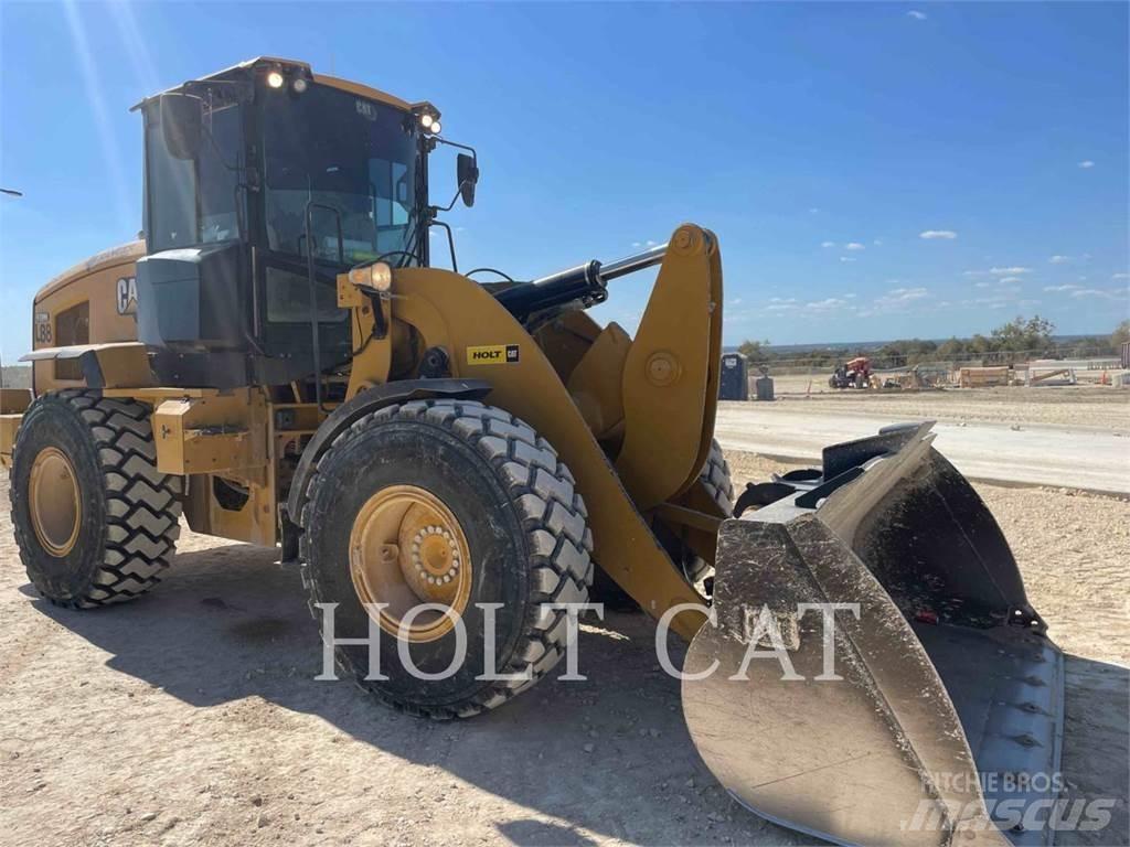 CAT 930M Pyöräkuormaajat