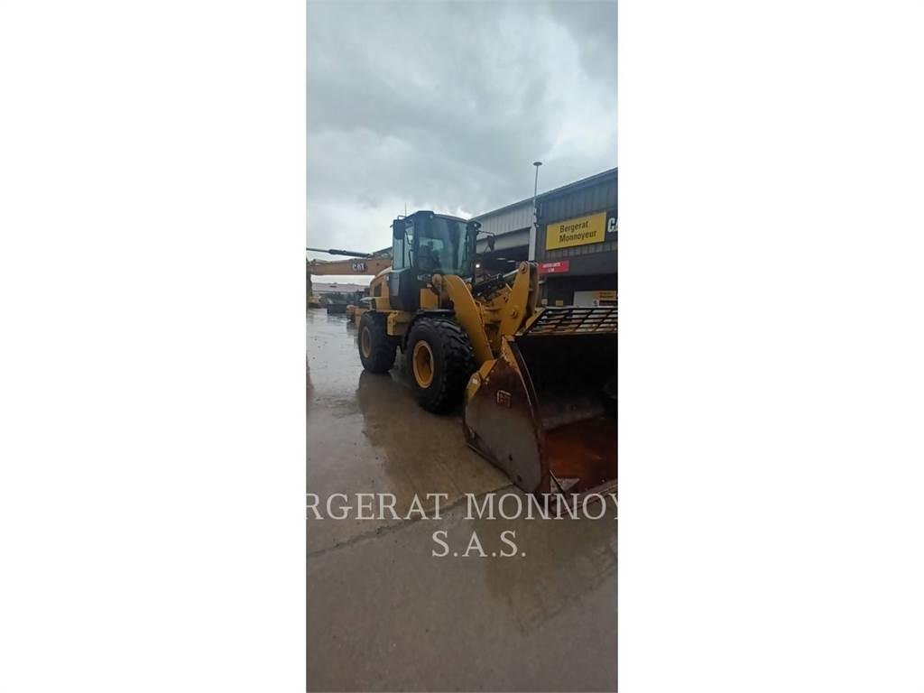 CAT 930M Pyöräkuormaajat