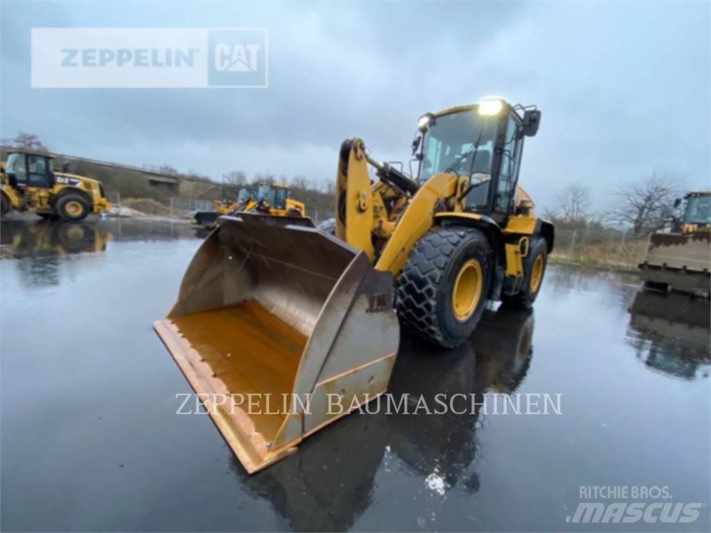 CAT 930M Pyöräkuormaajat