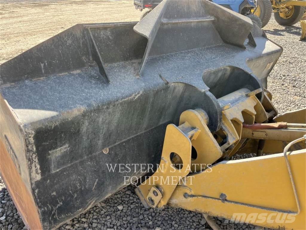 CAT 930M Pyöräkuormaajat
