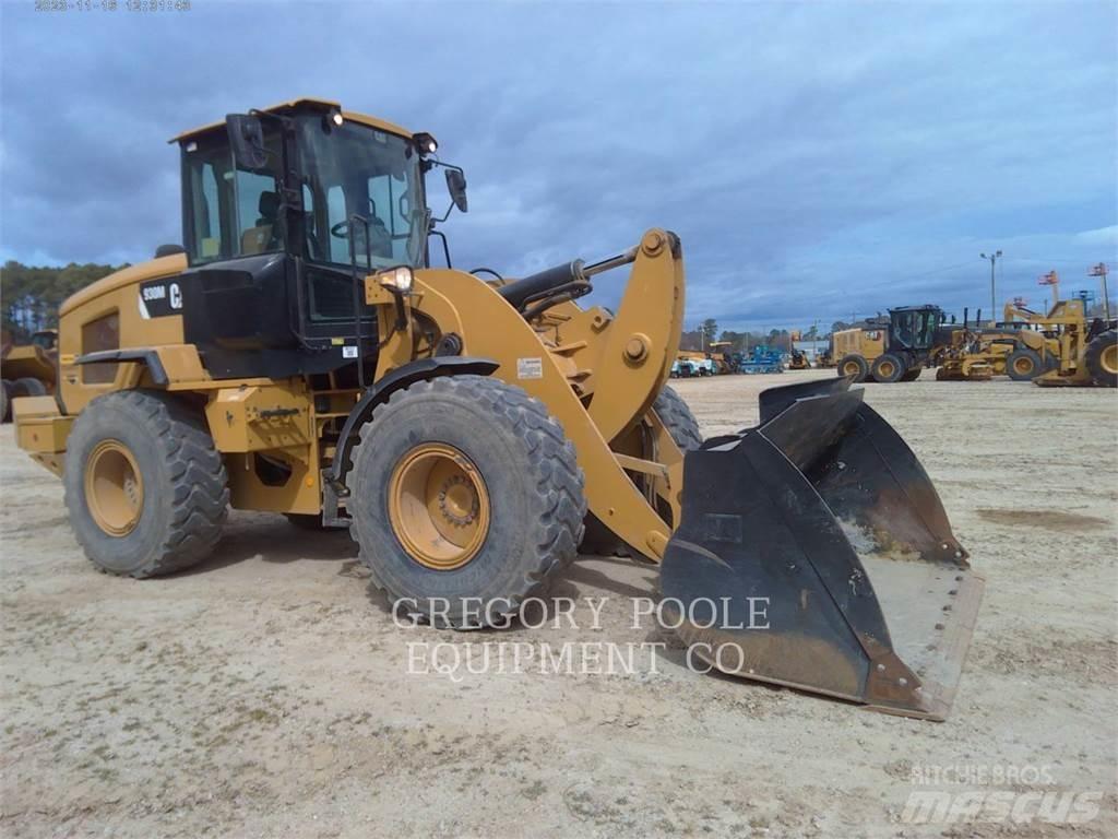 CAT 930M Pyöräkuormaajat