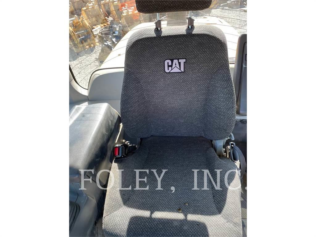 CAT 930M Pyöräkuormaajat