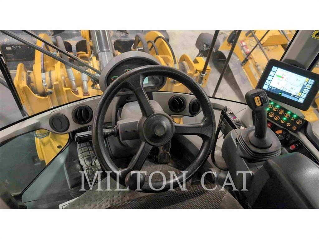 CAT 930M Pyöräkuormaajat