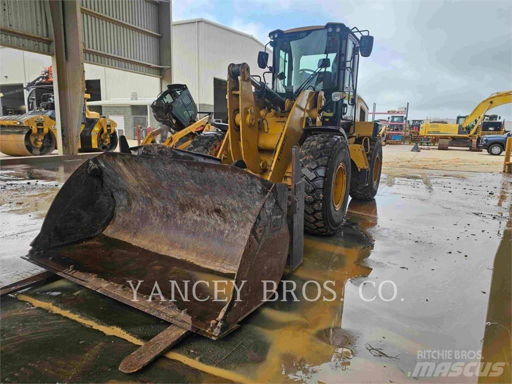 CAT 930M Pyöräkuormaajat